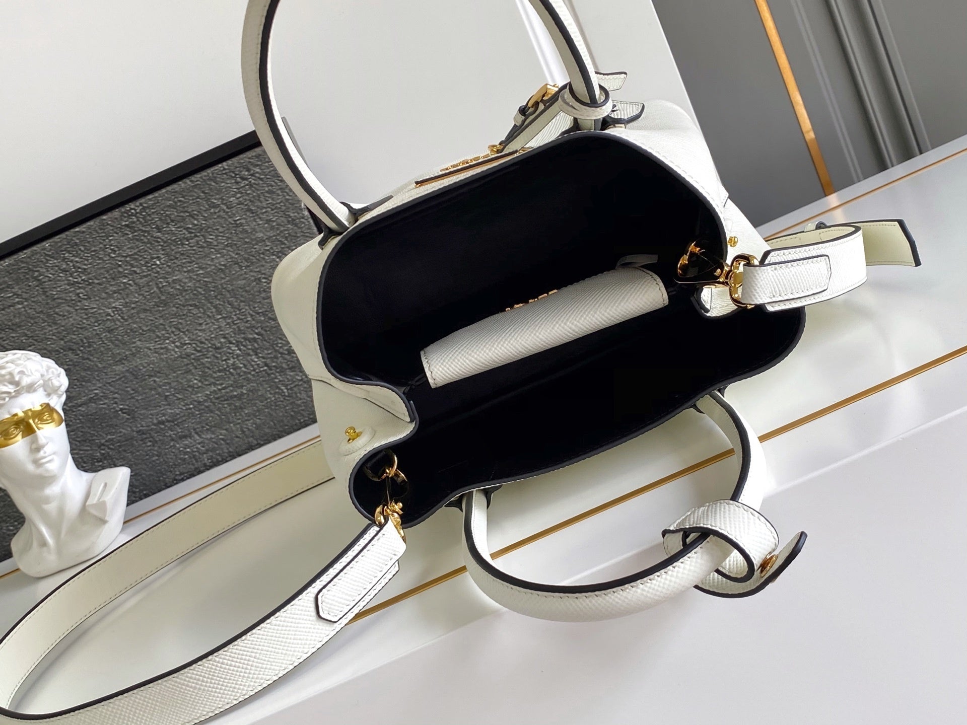 Ezyycart Bags - Best High-End Brands in One Place - AFFORDABLE LUXURY BAGS - 14136