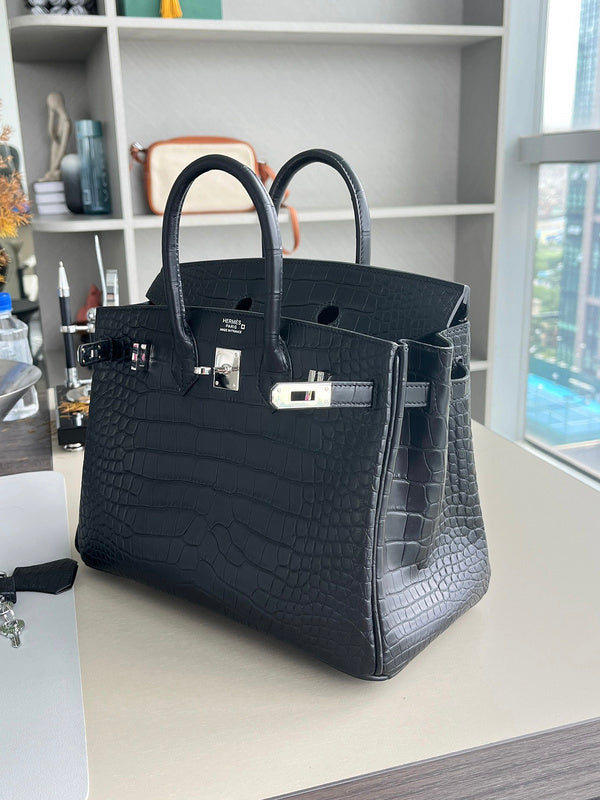 new-designer-premium-bags-nm23792