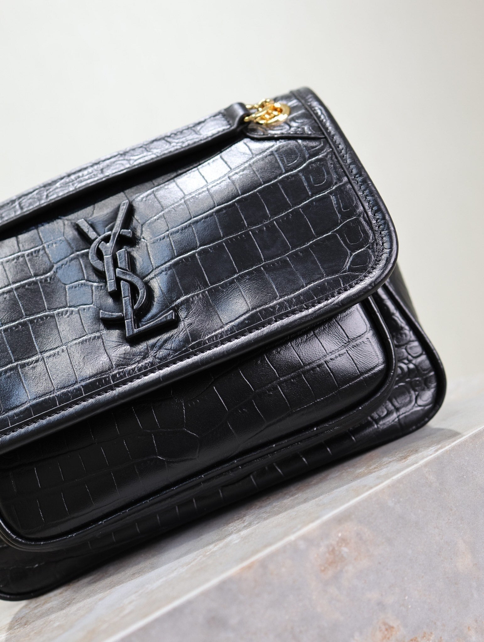 Ezyycart Bags - High-Quality Designer Products for You - AFFORDABLE LUXURY BAGS - 5999
