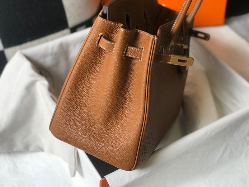 new-luxury-designer-bags-nm23695