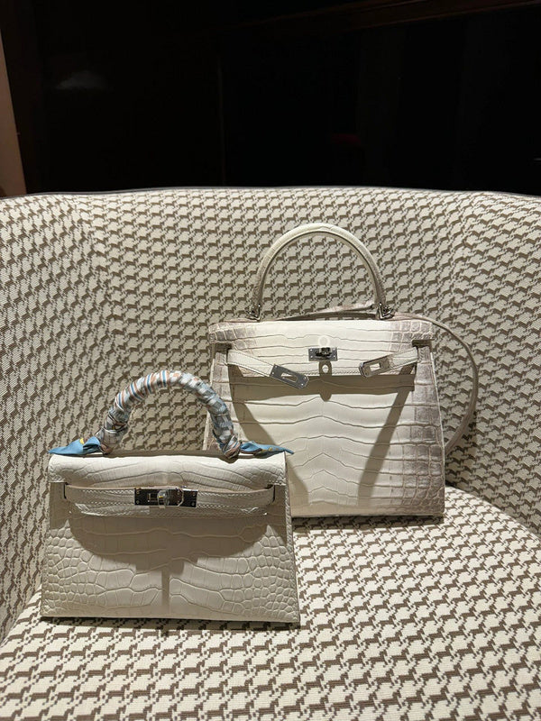 new-designer-premium-bags-nm23965