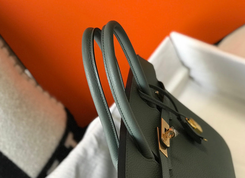new-luxury-designer-bags-nm23785