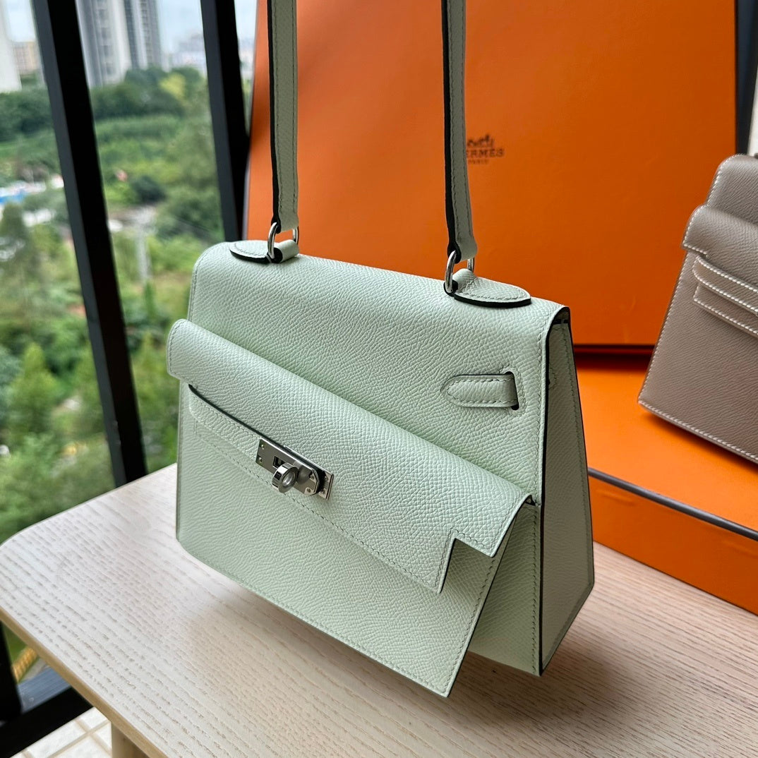 new-luxury-designer-bags-nm22984