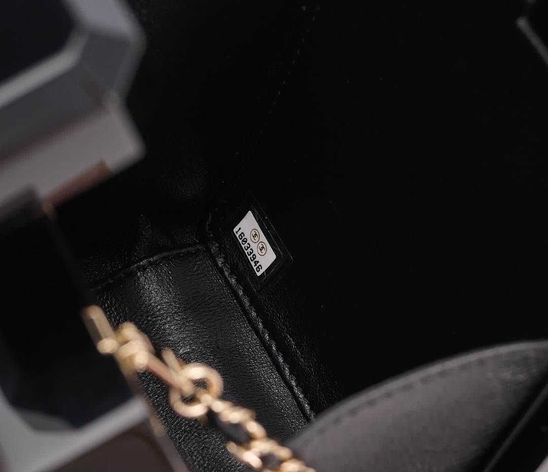 Anum Bags - High-Quality Designer Products for You - AFFORDABLE LUXURY BAGS - 17810