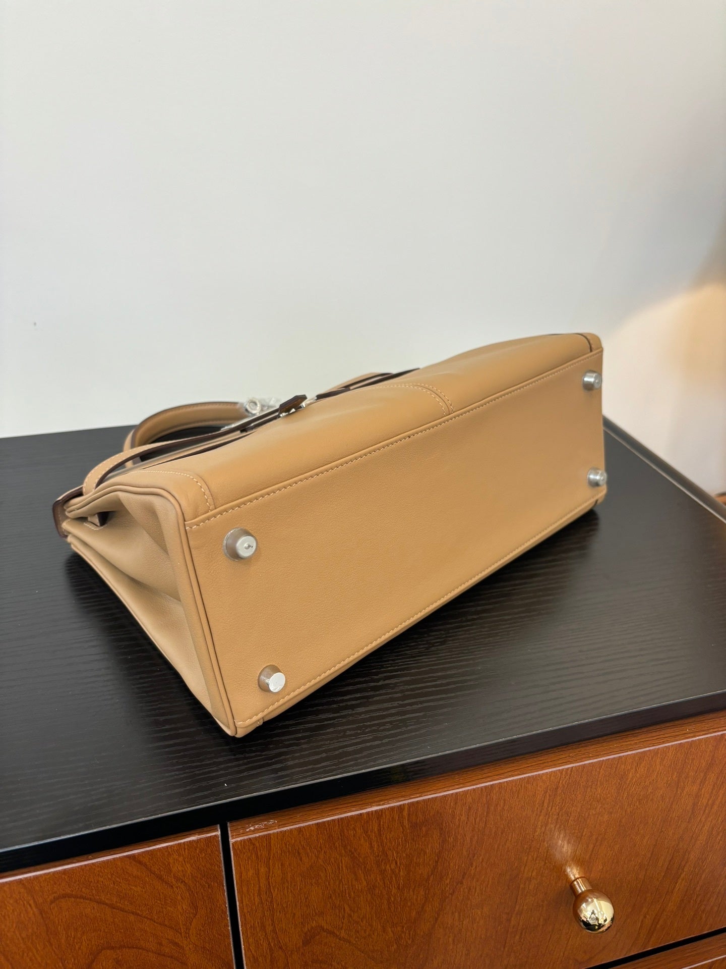 new-luxury-designer-bags-nm22944