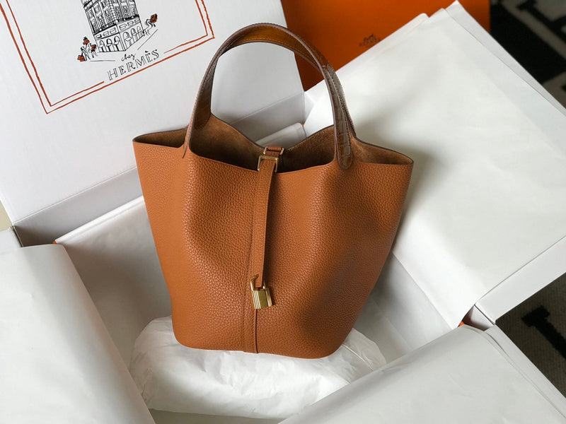 new-luxury-designer-bags-nm23464