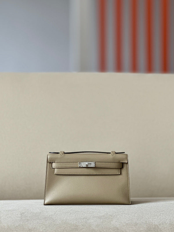 new-luxury-designer-bags-nm23922
