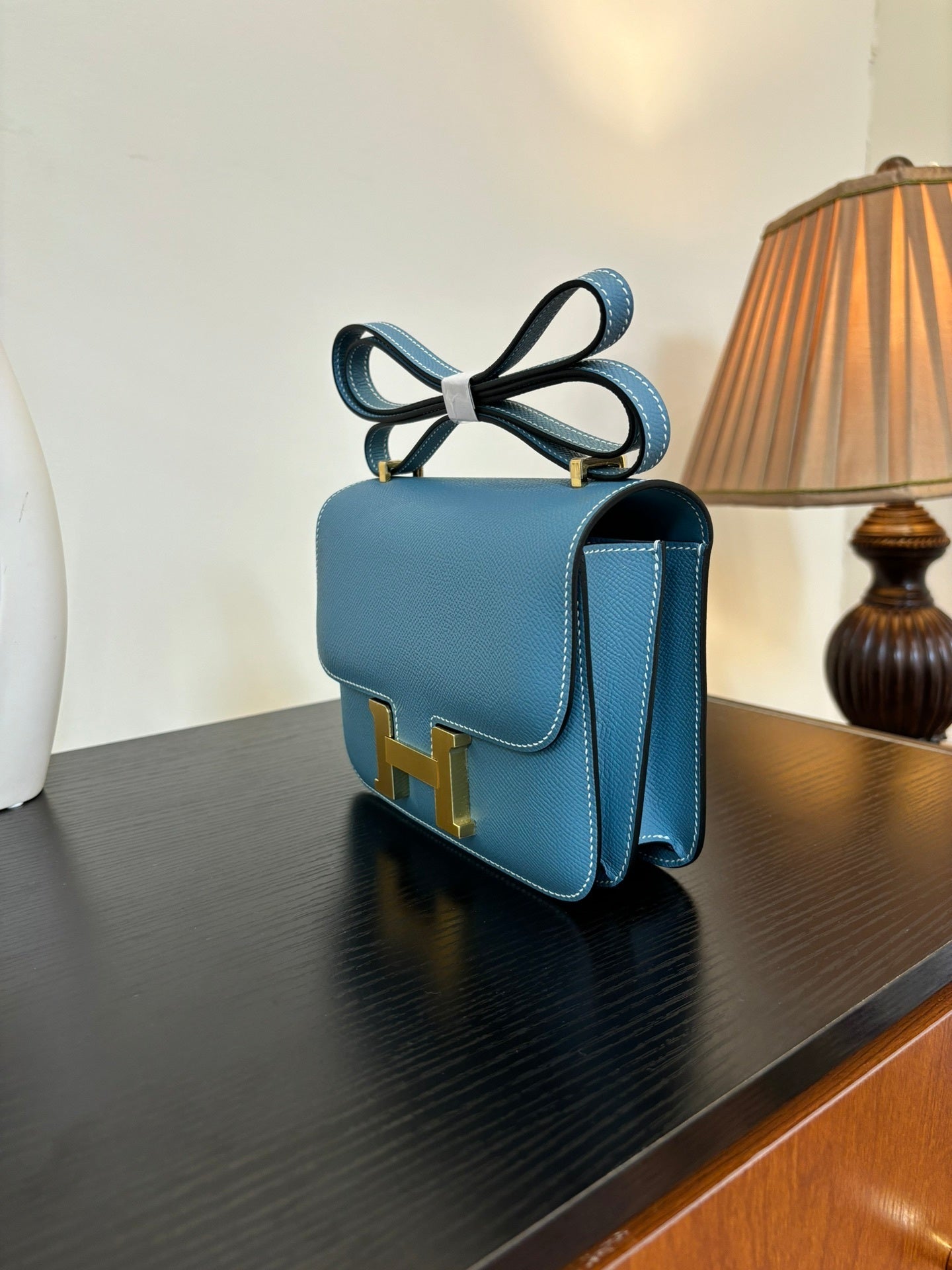 new-luxury-designer-bags-nm22920