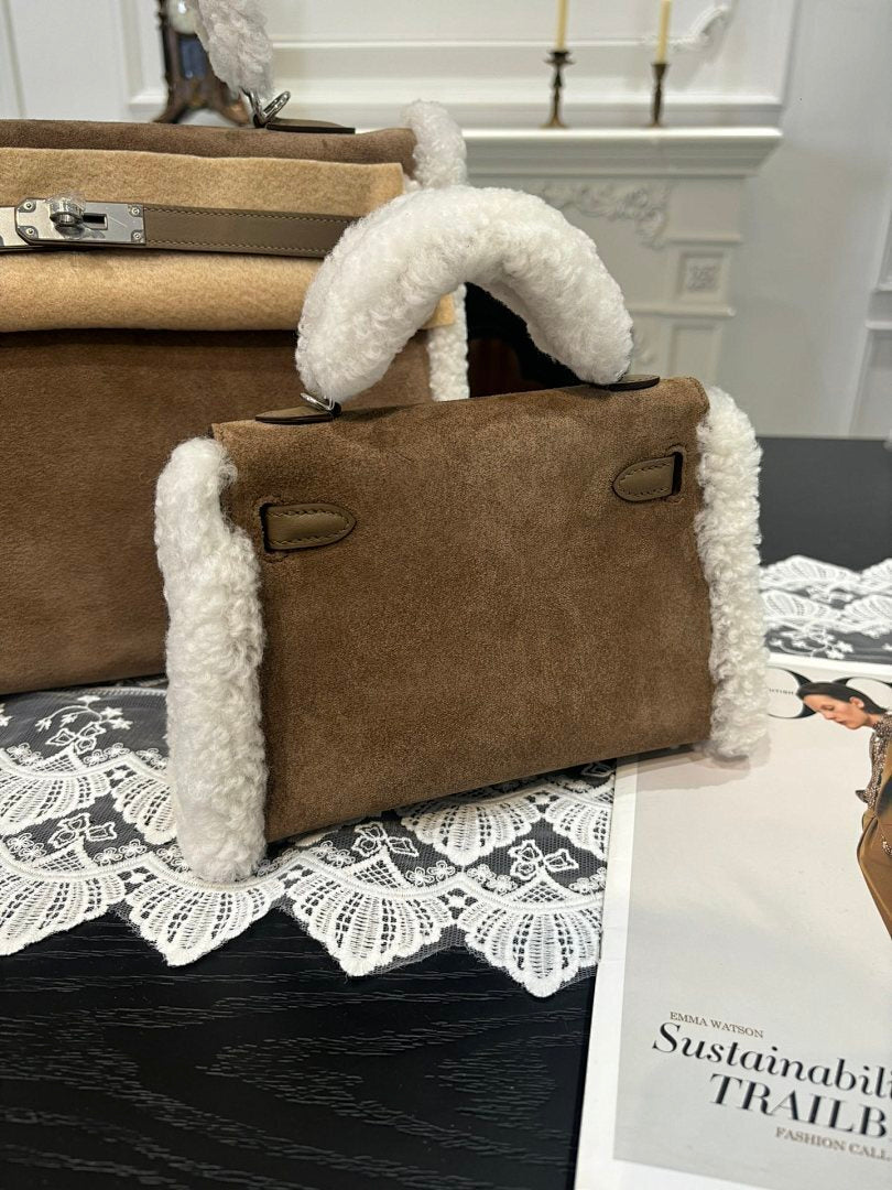 Anum Bags - High-Quality Designer Products for You - AFFORDABLE LUXURY BAGS - 20562