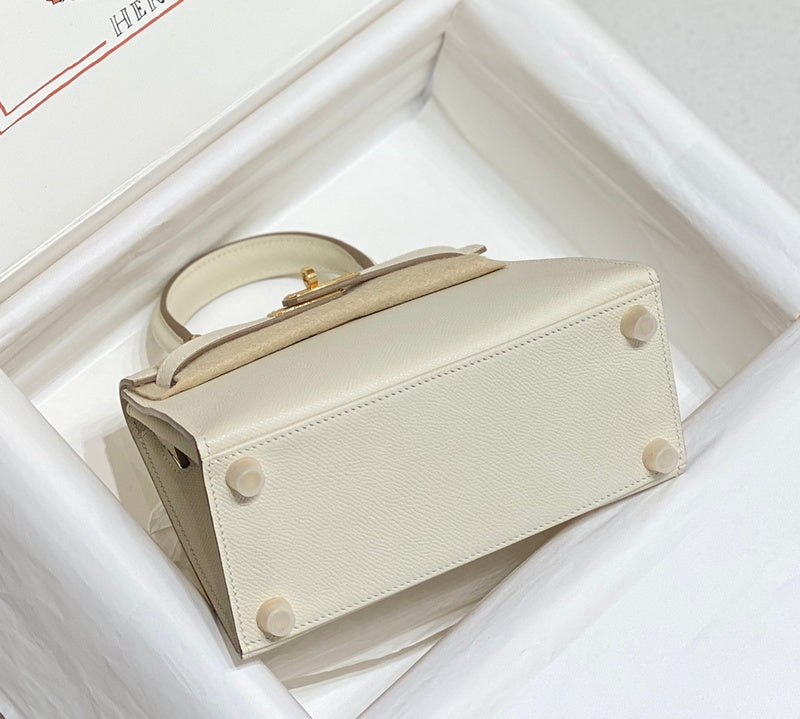new-luxury-designer-bags-nm23537