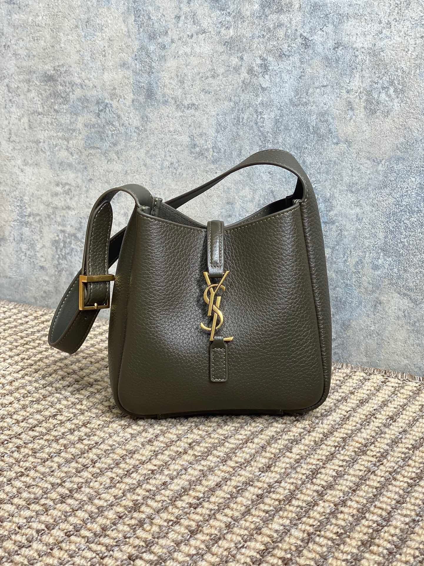 Ezyycart Bags - DESIGNER BAGS FOR WOMEN - AFFORDABLE LUXURY BAGS - 15579