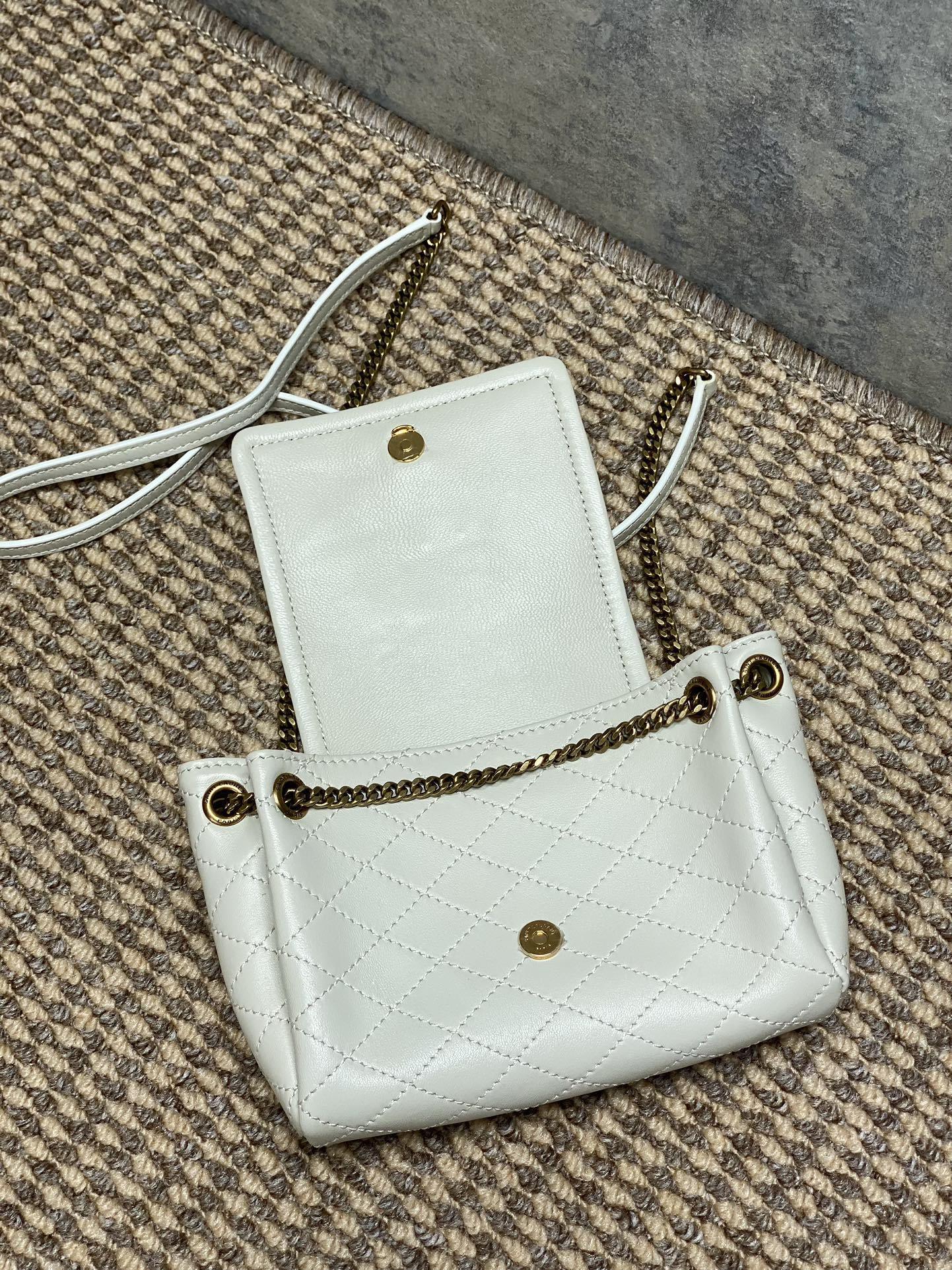 Ezyycart Bags - Best High-End Brands in One Place - AFFORDABLE LUXURY BAGS - 15600