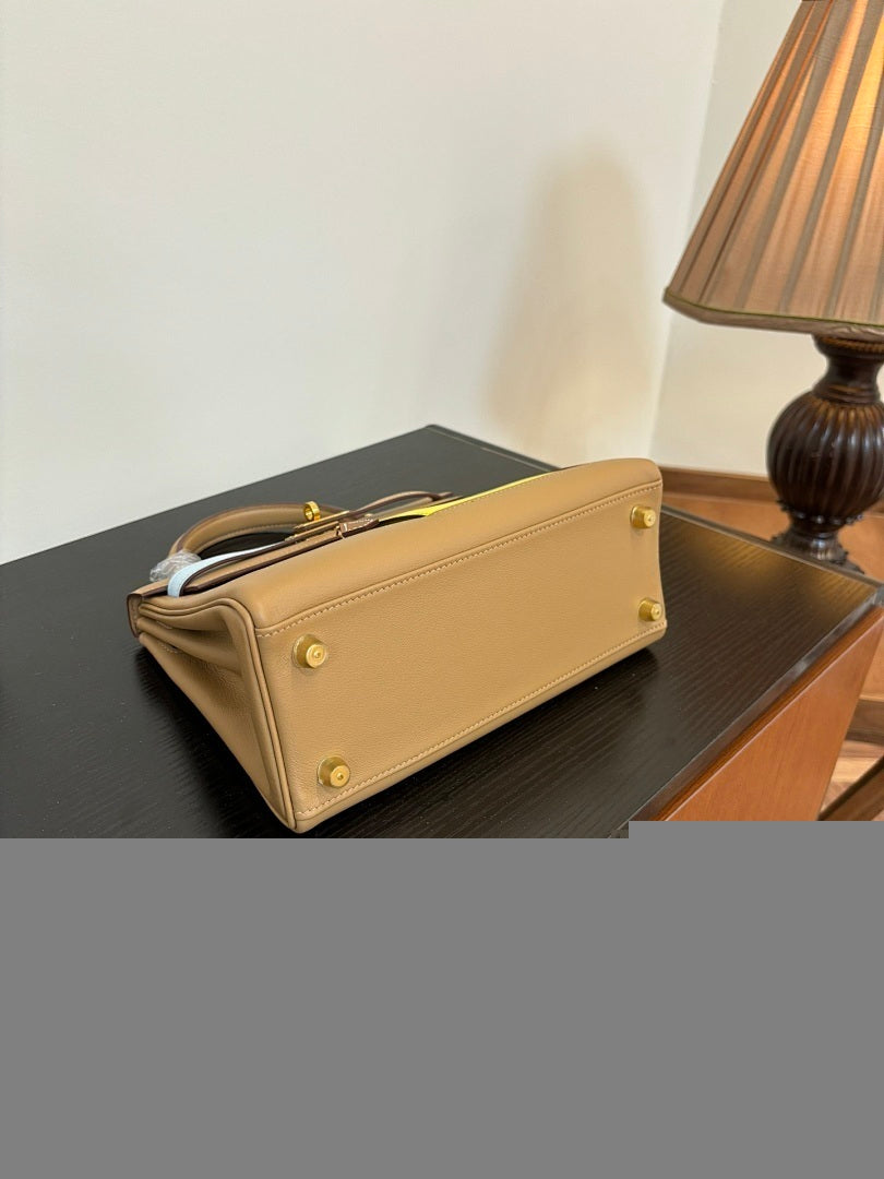 Anum Bags - Premium Luxury Goods and Accessories - AFFORDABLE LUXURY BAGS - 20557
