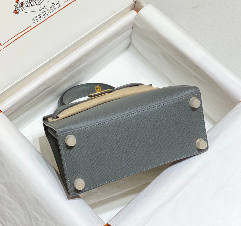 new-luxury-designer-bags-nm23784