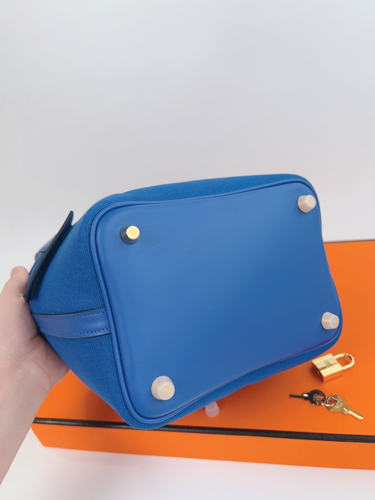 new-designer-premium-bags-nm23138
