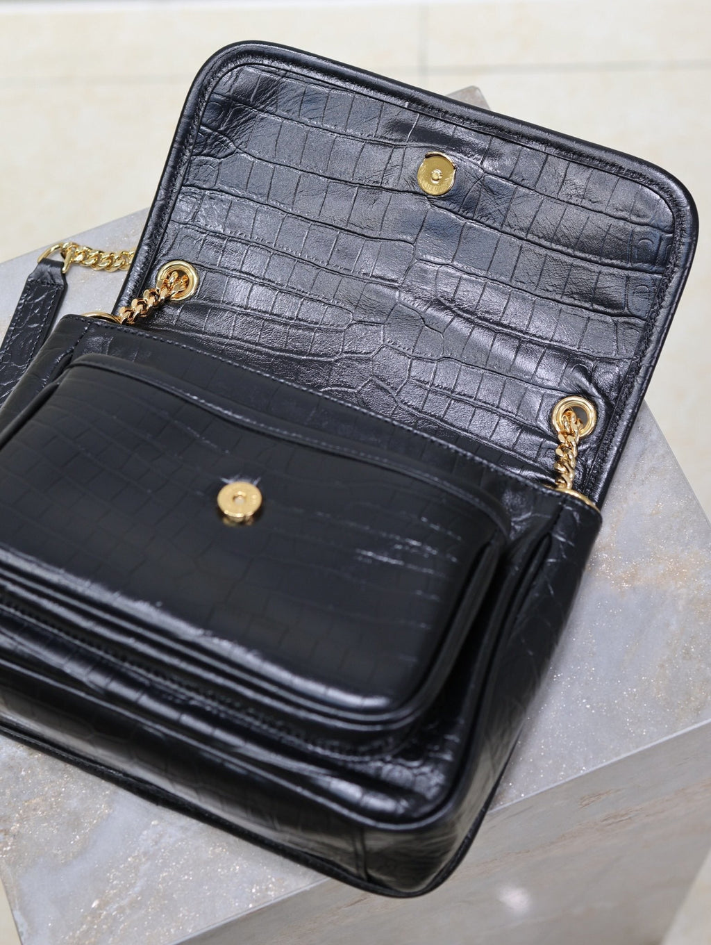 Ezyycart Bags - High-Quality Designer Products for You - AFFORDABLE LUXURY BAGS - 5999