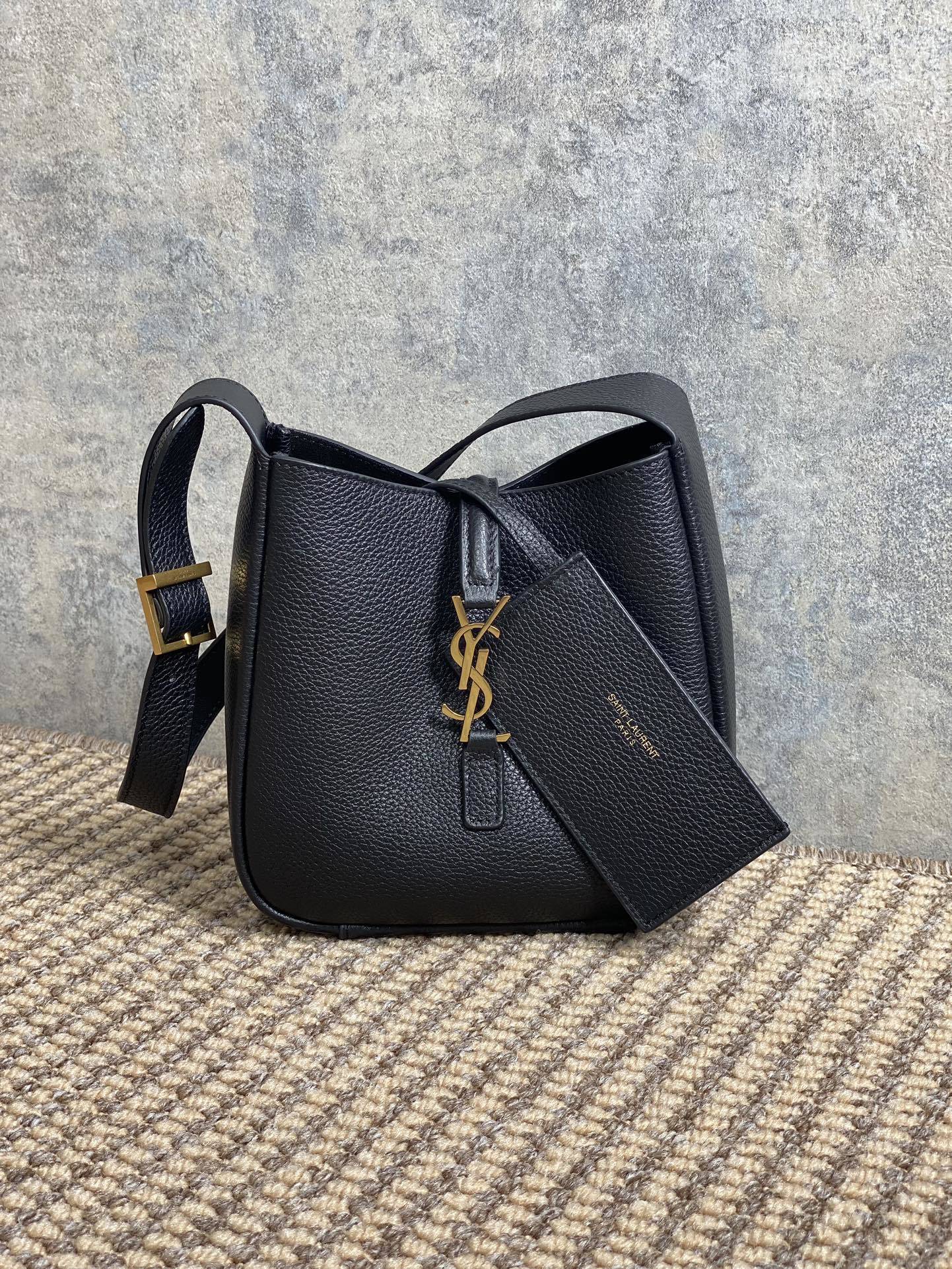 Ezyycart Bags - Best High-End Brands in One Place - AFFORDABLE LUXURY BAGS - 15580