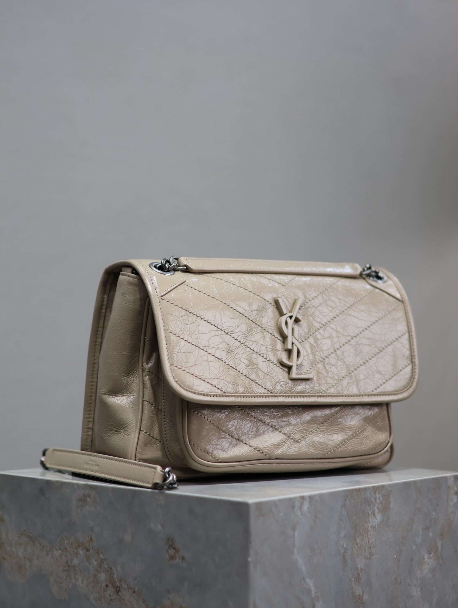 Ezyycart Bags - Best High-End Brands in One Place - AFFORDABLE LUXURY BAGS - 5989