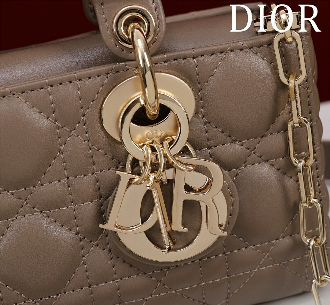 Ezyycart Bags - DESIGNER BAGS FOR WOMEN - AFFORDABLE LUXURY BAGS - 19047