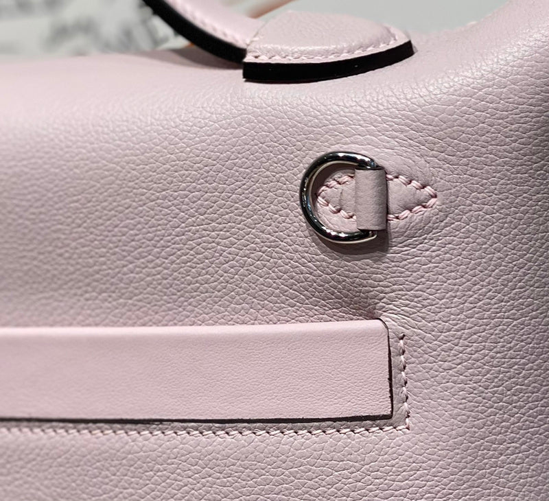 new-luxury-designer-bags-nm23701