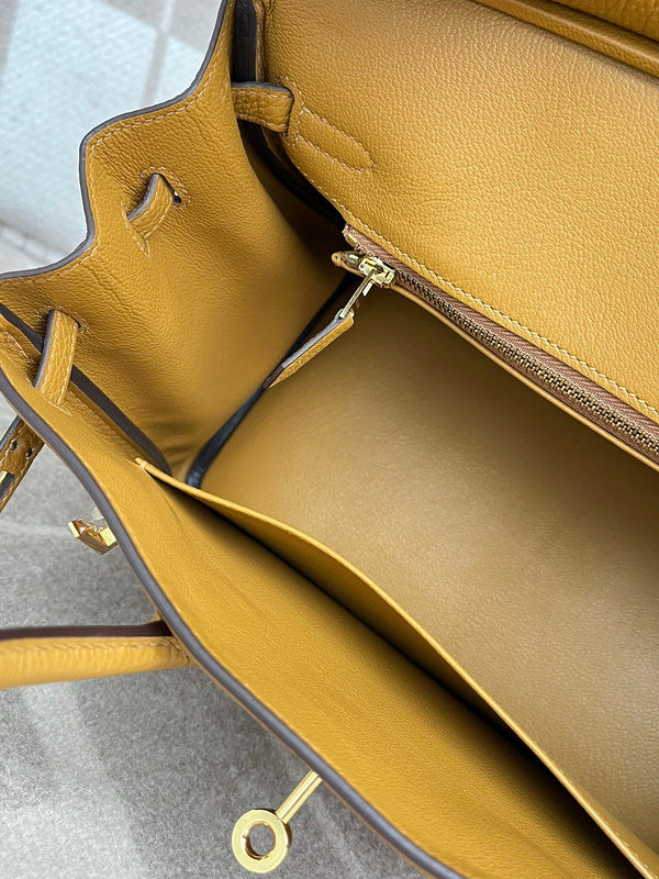 new-luxury-designer-bags-nm23770