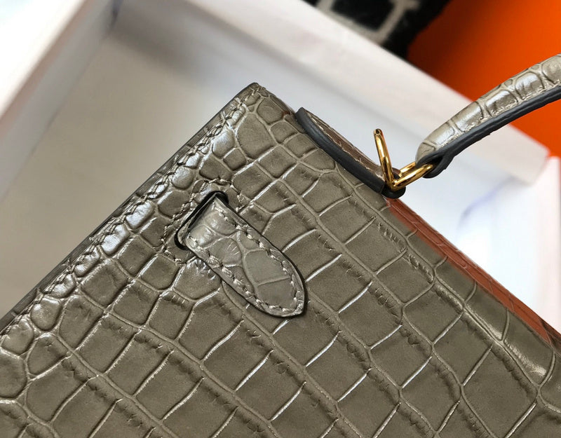 new-designer-premium-bags-nm23686