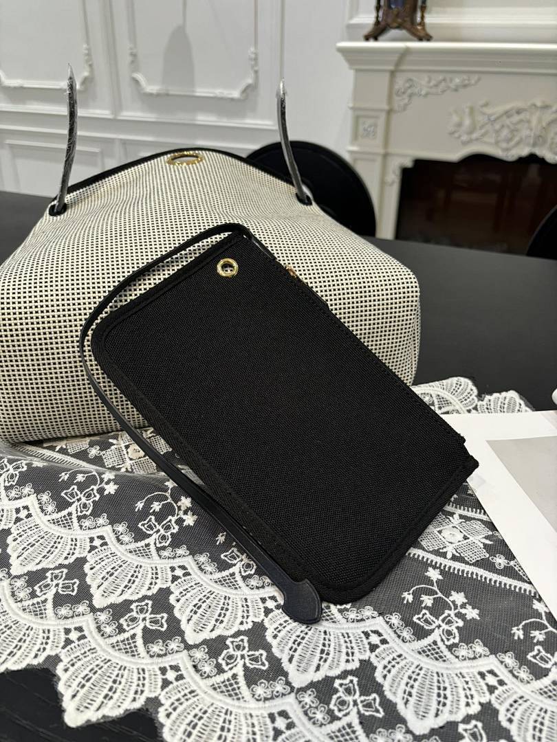 Anum Bags - High-Quality Designer Products for You - AFFORDABLE LUXURY BAGS - 20458