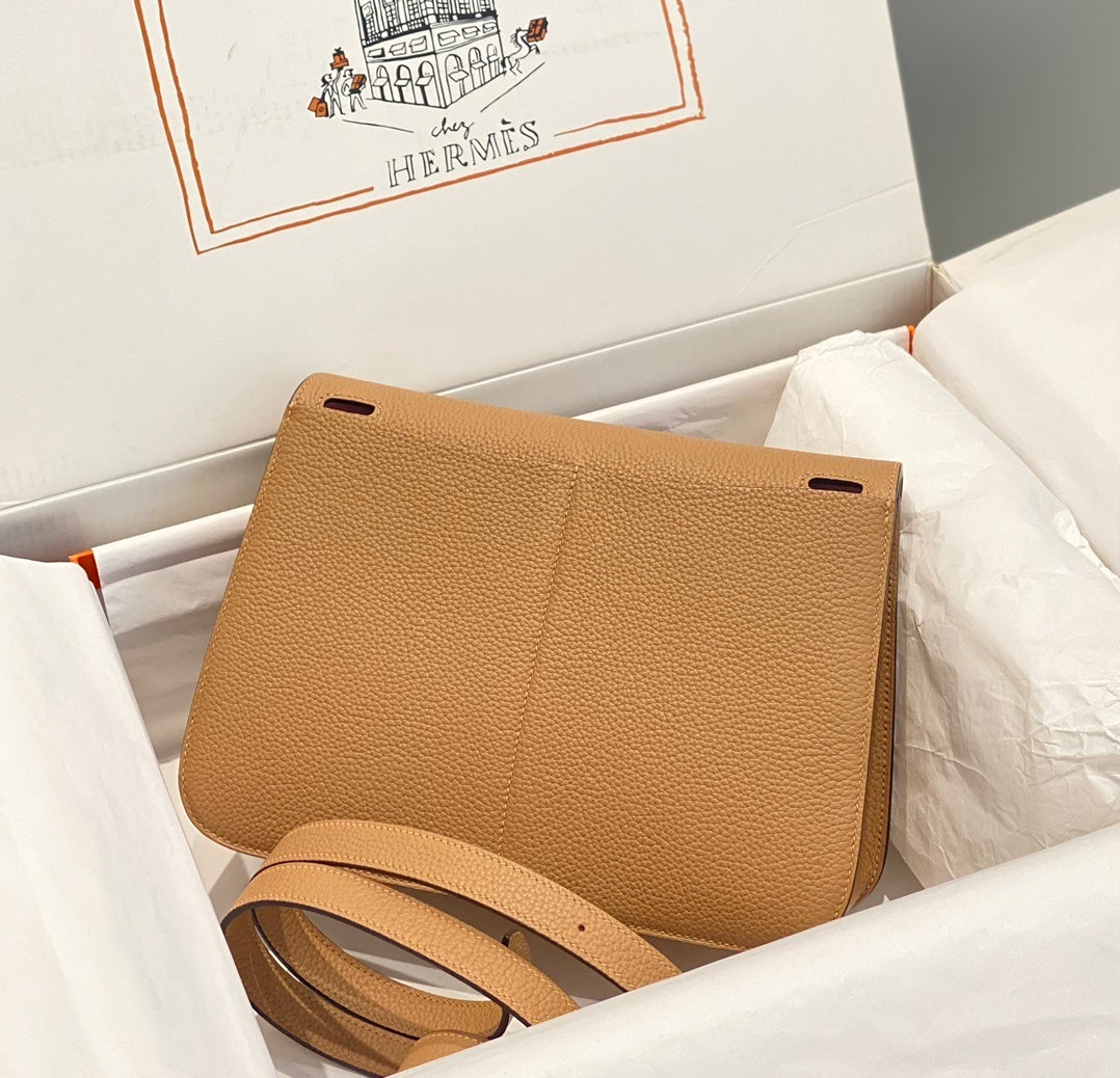 new-luxury-designer-bags-nm22996