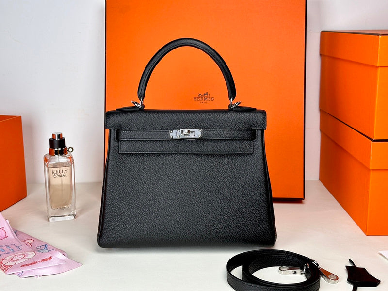 new-luxury-designer-bags-nm23979