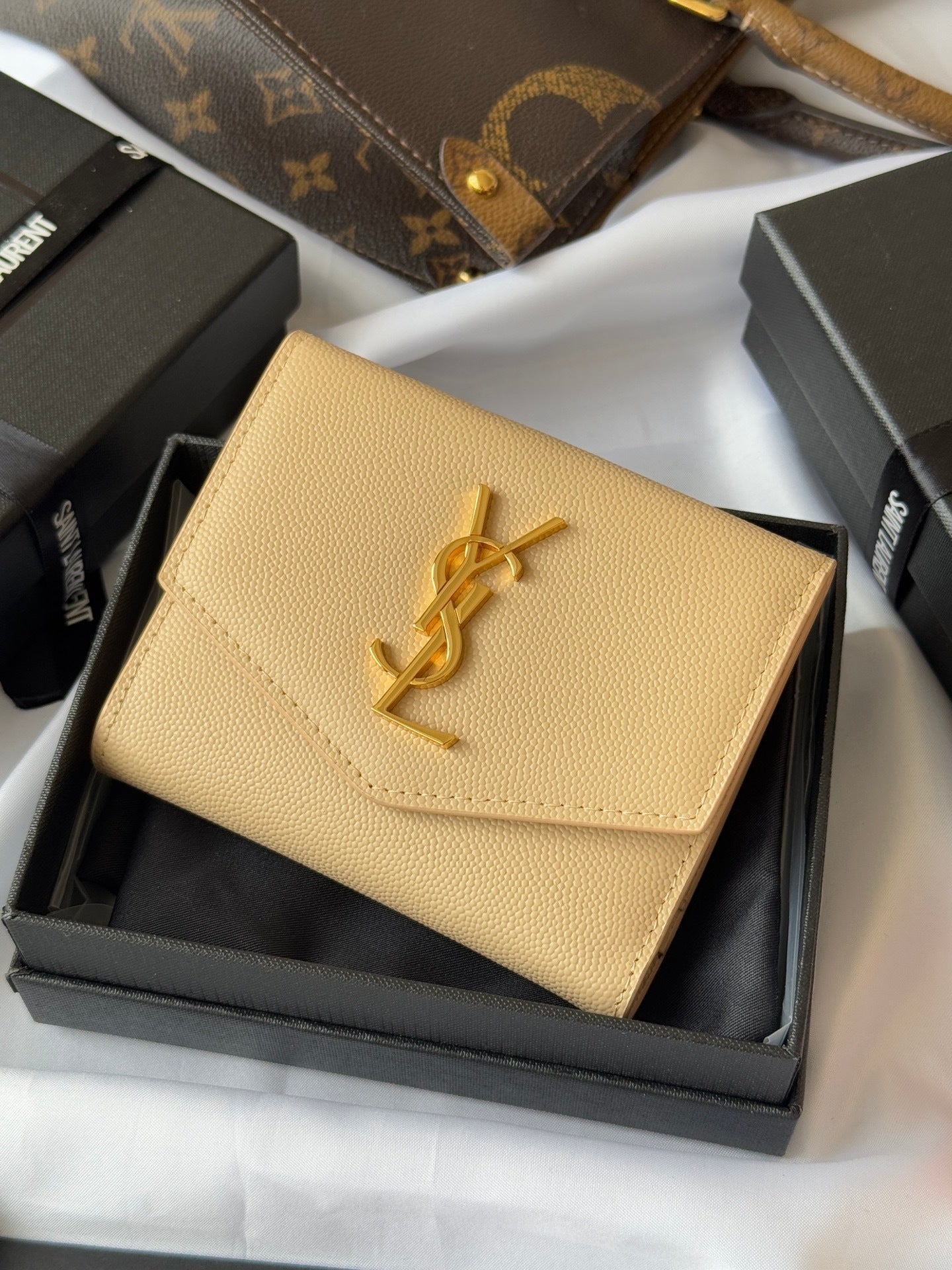 Ezyycart Bags - Best High-End Brands in One Place - AFFORDABLE LUXURY BAGS - 15412