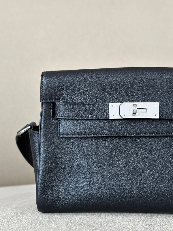 new-luxury-designer-bags-nm23975