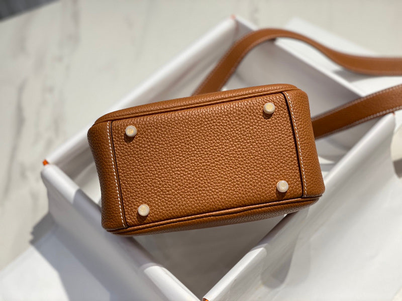new-luxury-designer-bags-nm23694