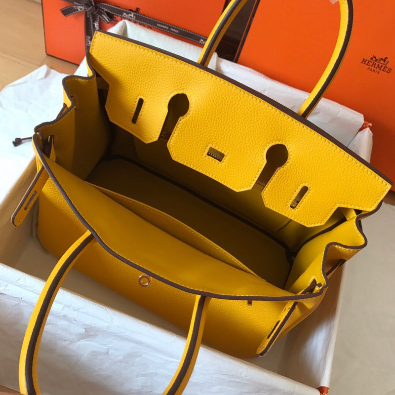 new-luxury-designer-bags-nm23761