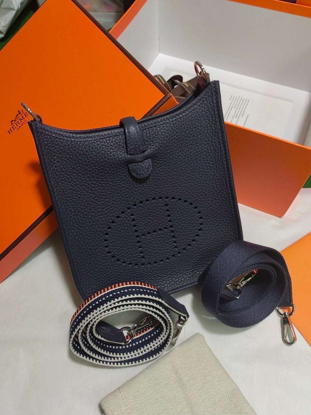new-luxury-designer-bags-nm23011
