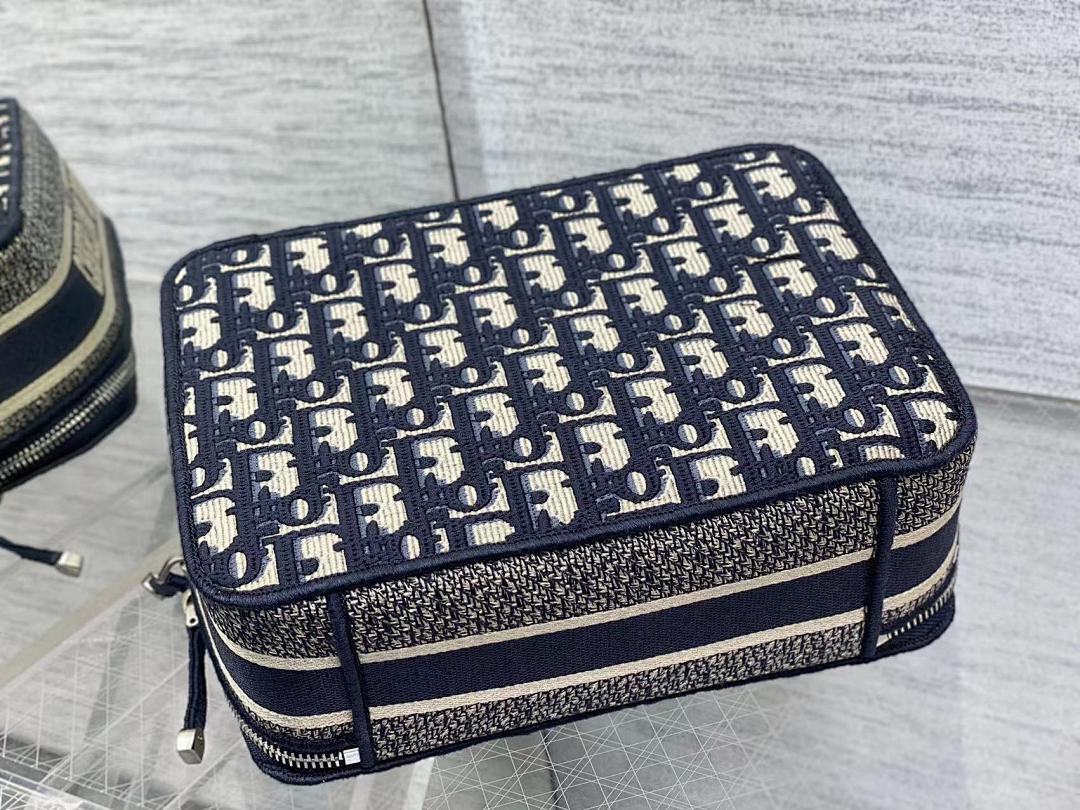 Anum Bags - DESIGNER BAGS FOR WOMEN - AFFORDABLE LUXURY BAGS - 18919