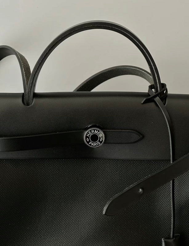 new-luxury-designer-bags-nm23377