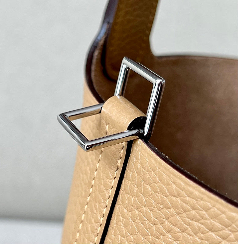 new-luxury-designer-bags-nm23411