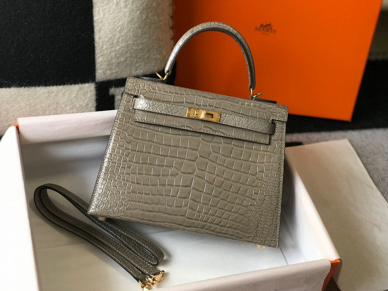 new-luxury-designer-bags-nm23801