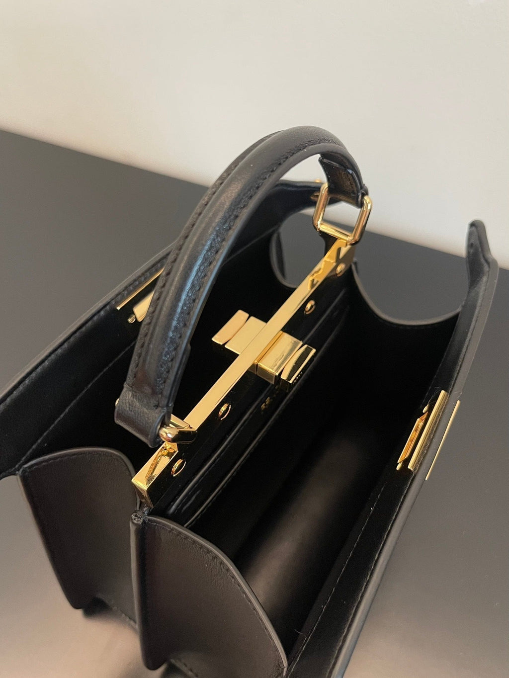 Ezyycart Bags Bags - Best High-End Brands in One Place - AFFORDABLE LUXURY BAGS - 19148