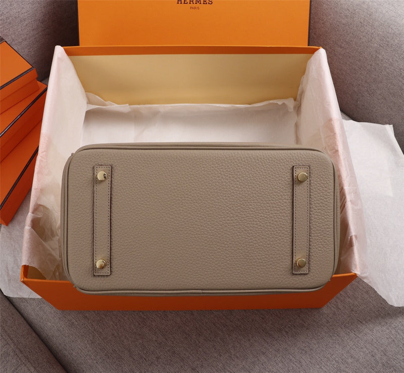 new-designer-premium-bags-nm23599