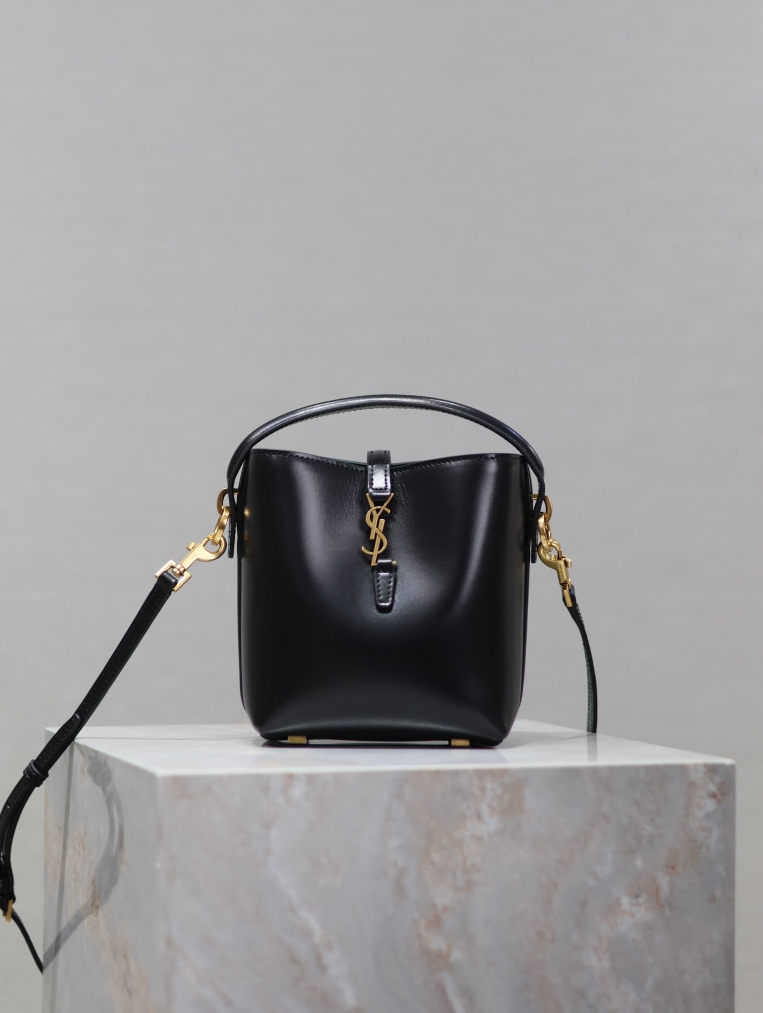 Ezyycart Bags - DESIGNER BAGS FOR WOMEN - AFFORDABLE LUXURY BAGS - 15331