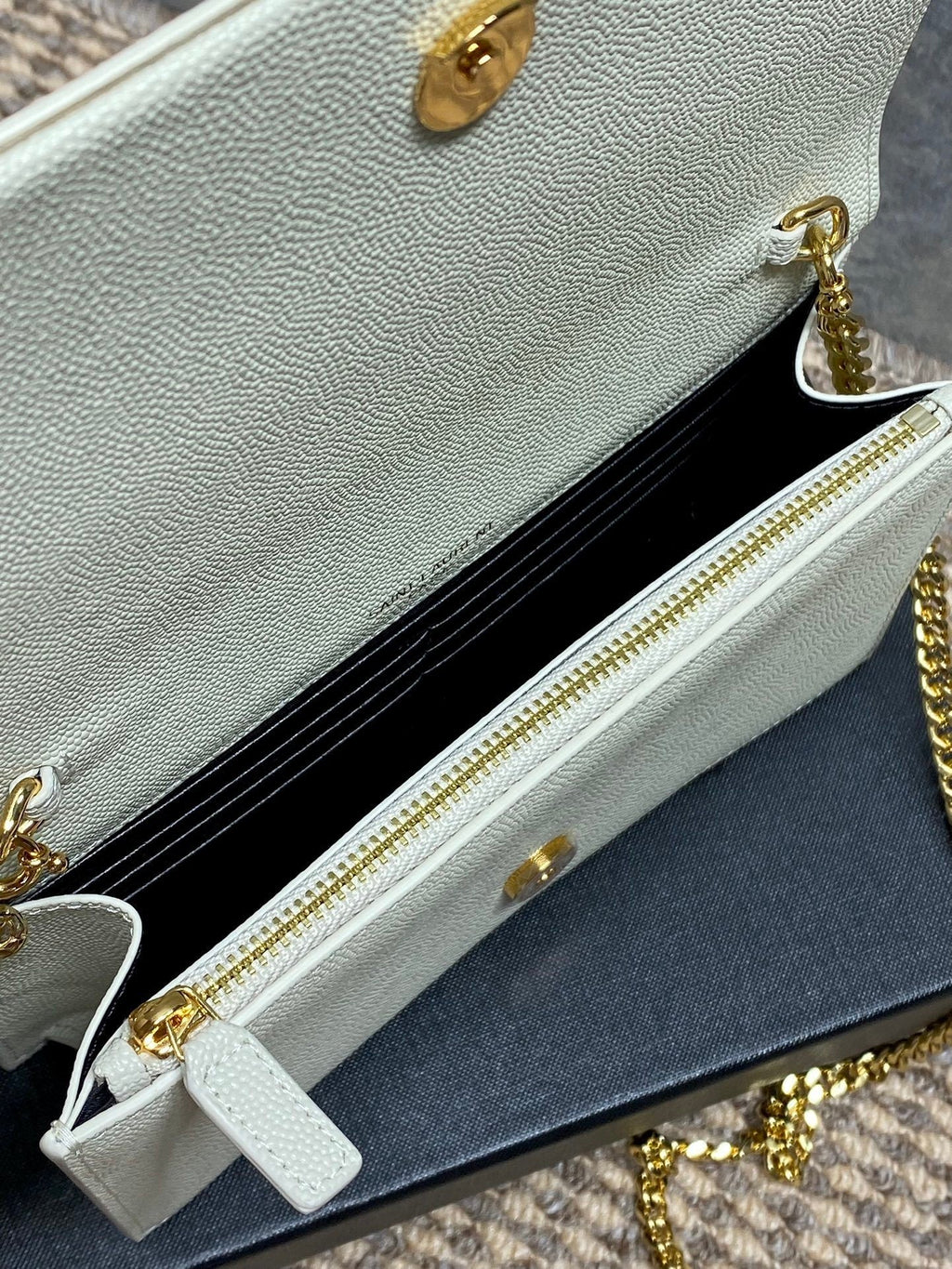 Ezyycart Bags - Premium Luxury Goods and Accessories - AFFORDABLE LUXURY BAGS - 15573