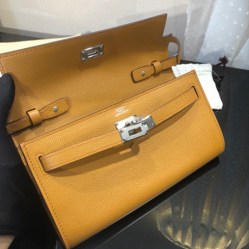 new-luxury-designer-bags-nm23566
