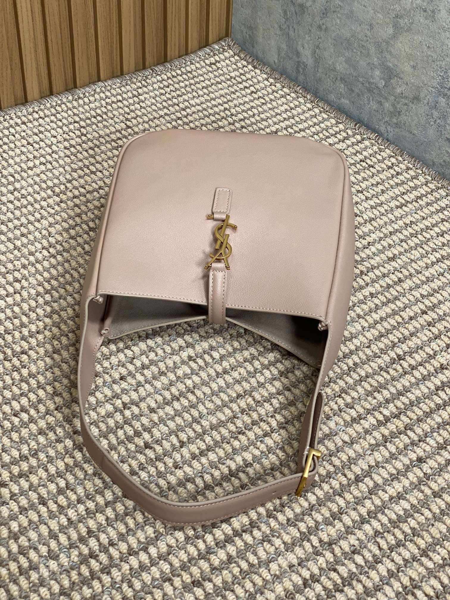 Ezyycart Bags - High-Quality Designer Products for You - AFFORDABLE LUXURY BAGS - 15290