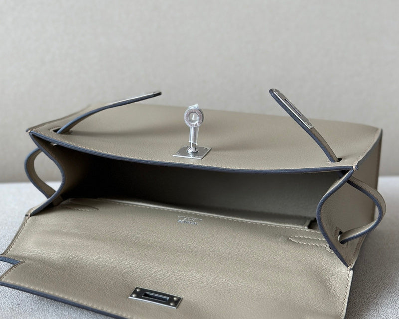 new-luxury-designer-bags-nm23922