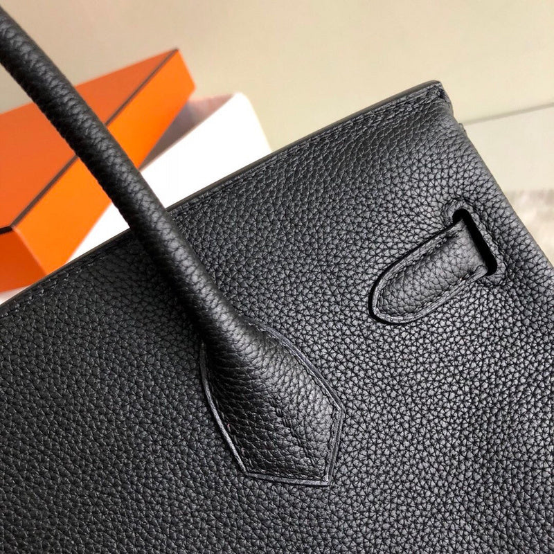 new-luxury-designer-bags-nm23771