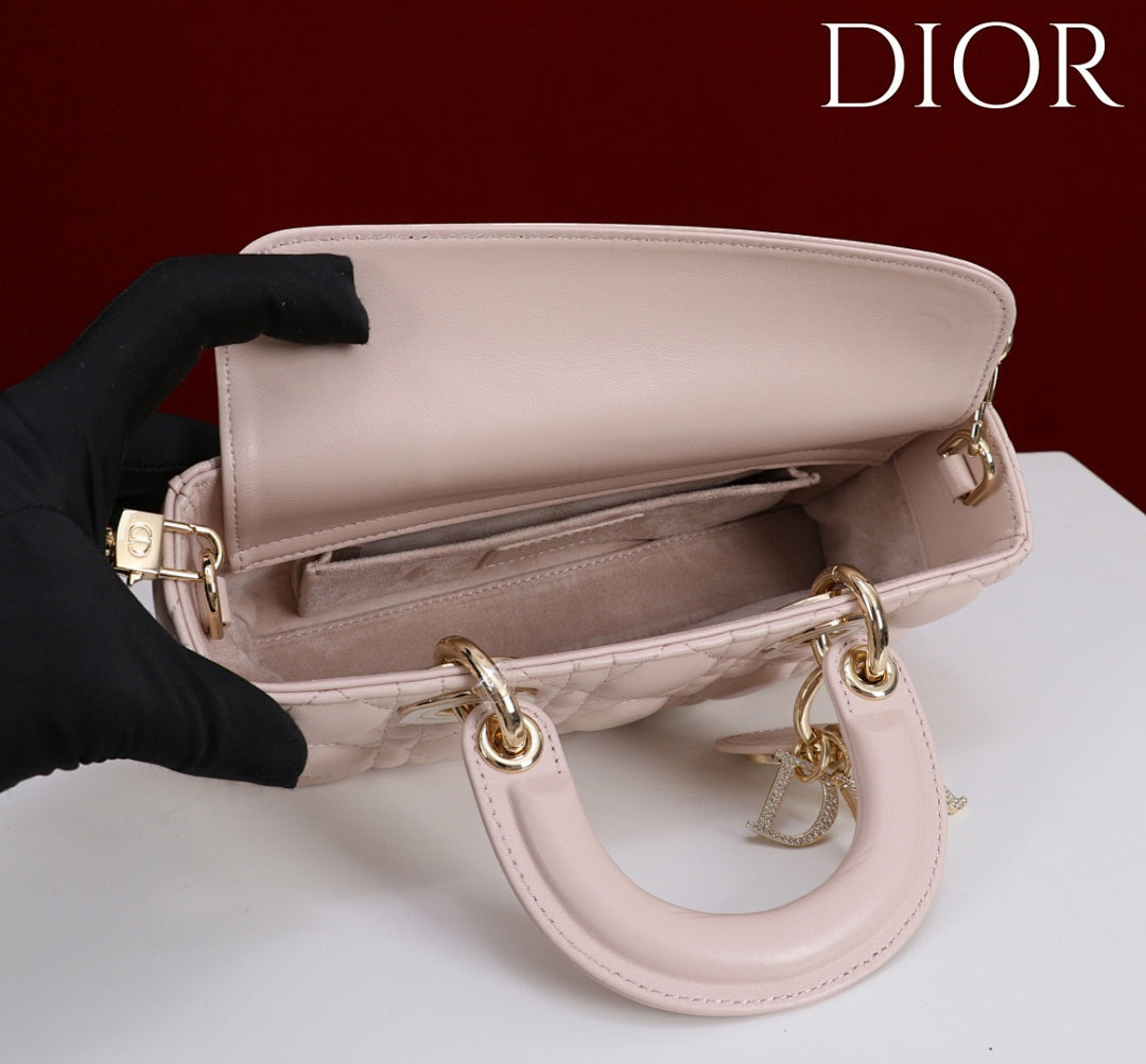 Ezyycart Bags - Premium Luxury Goods and Accessories - AFFORDABLE LUXURY BAGS - 19037