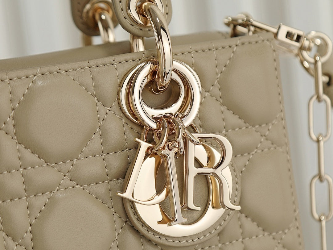 Anum Bags - DESIGNER BAGS FOR WOMEN - AFFORDABLE LUXURY BAGS - 18931