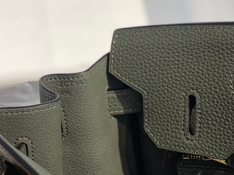 new-luxury-designer-bags-nm23698