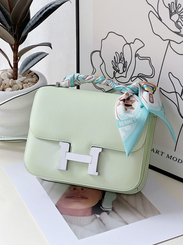 new-luxury-designer-bags-nm23376